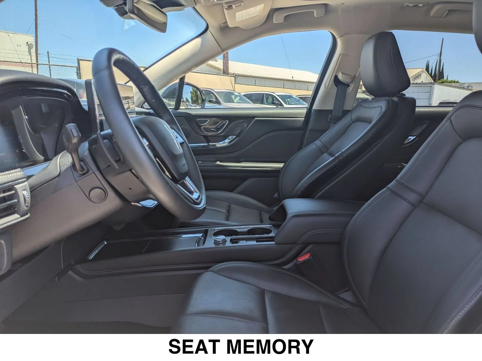 Used 2024 White Lincoln Grand Touring image 20