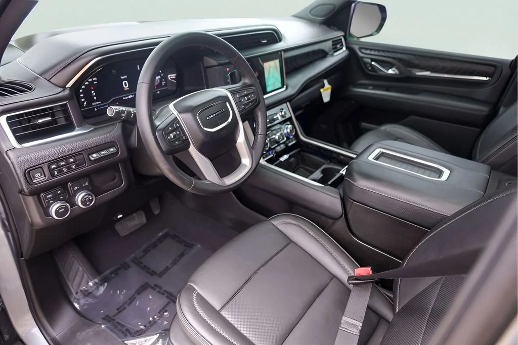 Used 2023 Sterling Metallic GMC Denali image 13