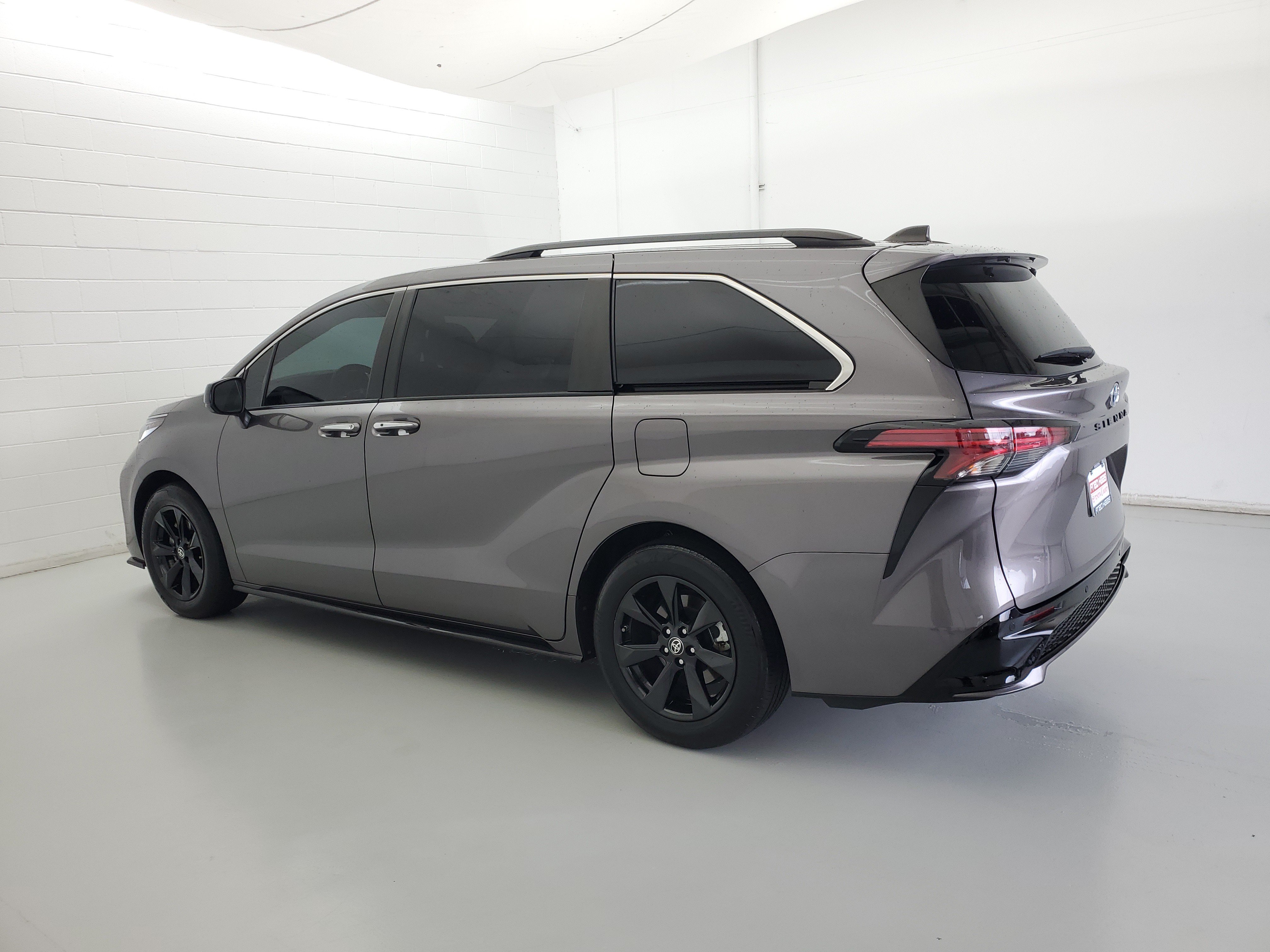 Used 2022 Predawn Gray Mica Toyota XSE image 7