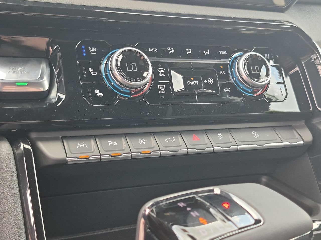 2026 GMC Sierra 1500 AT4 - Photo 11