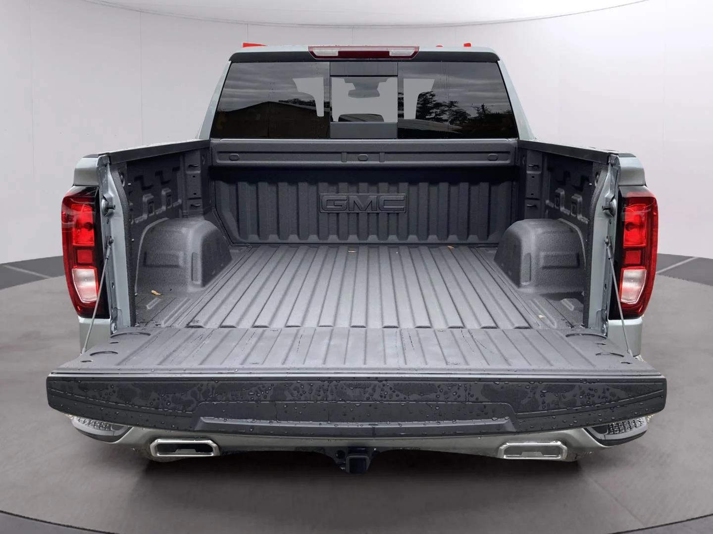 New 2026 Sterling Metallic GMC Elevation image 32