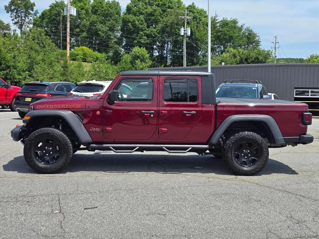 Used 2022 Red Jeep Mojave image 23
