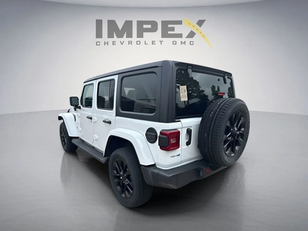 Used 2023 White Jeep Sahara image 2