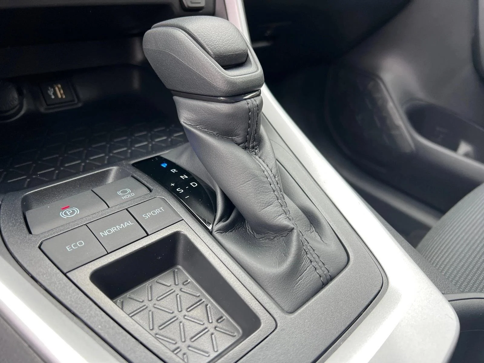 New 2025 Magnetic Gray Metallic Toyota LE image 30