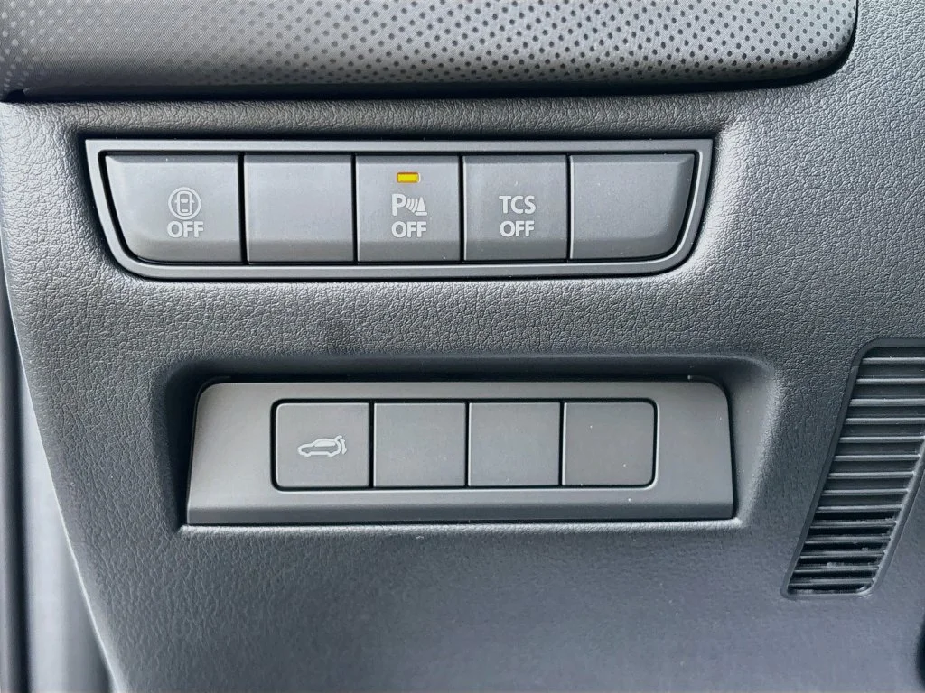 New 2026 Wind Chill Pearl Mazda 2.5 S Preferred AWD image 10
