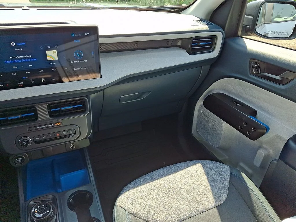 Used 2025 Gray Ford XLT image 17