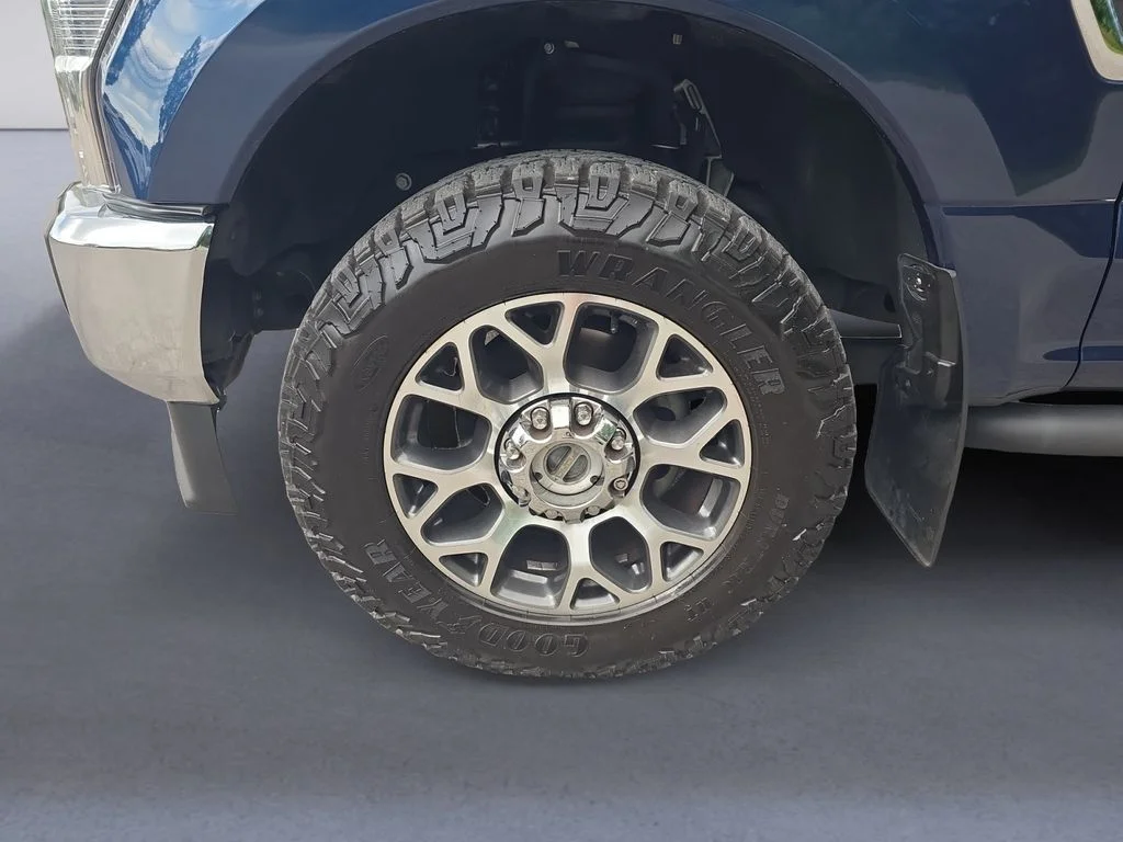 Used 2020 Blue Jeans Metallic Ford LARIAT image 10