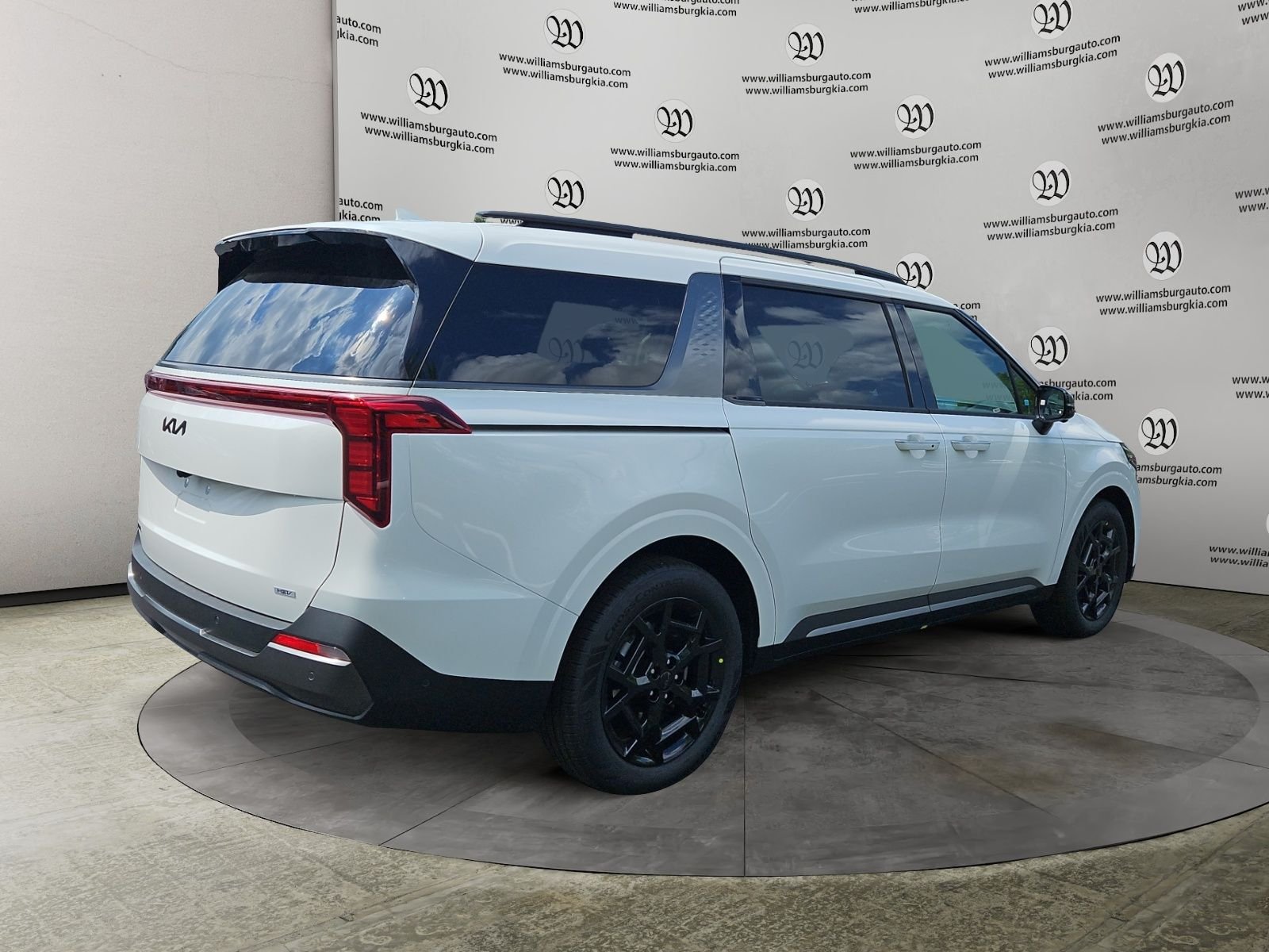 New 2026 Snow White Pearl Kia SX image 5