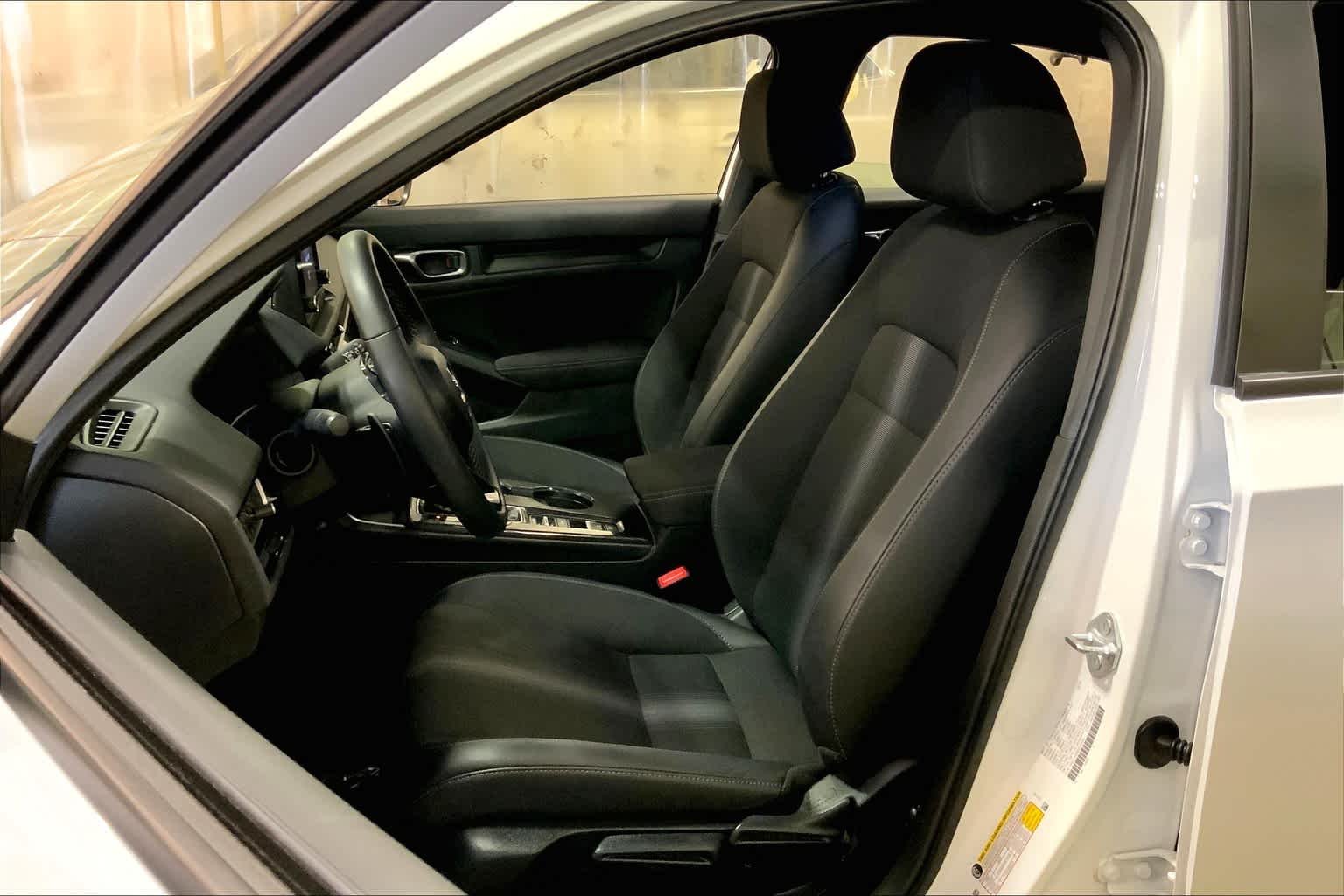 Used 2024 Platinum White Pearl Honda Sport image 15