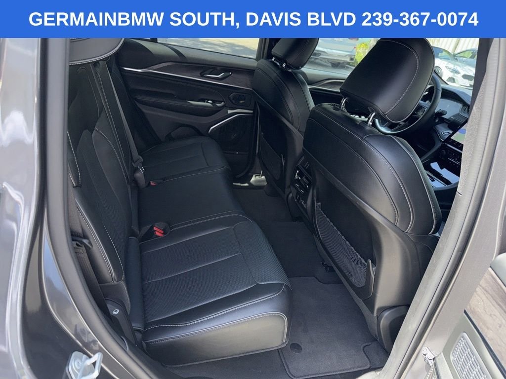 Used 2024 Baltic Gray Metallic Clearcoat Jeep Overland image 27