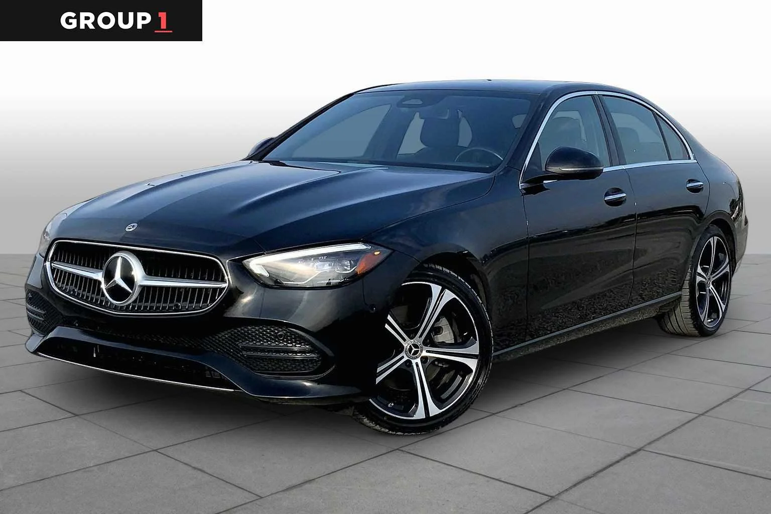 2025 Mercedes-Benz C-Class C 300's photo