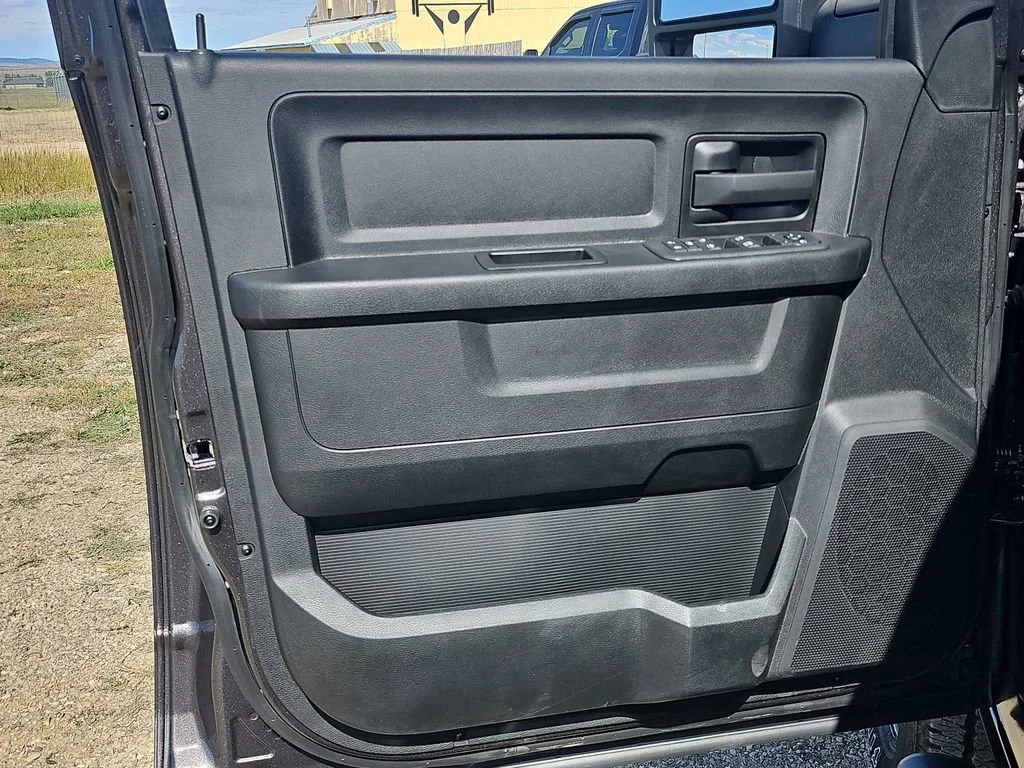 2026 RAM Ram 3500 Pickup Tradesman - Photo 29