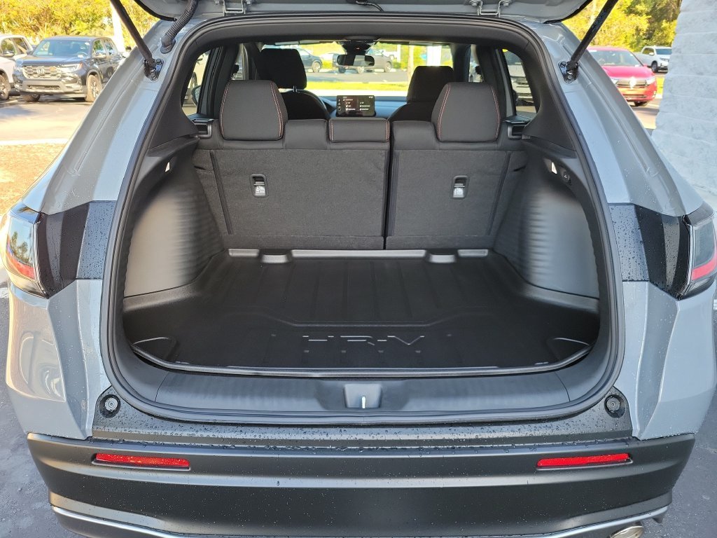 2027 Honda HR-V Sport - Photo 12