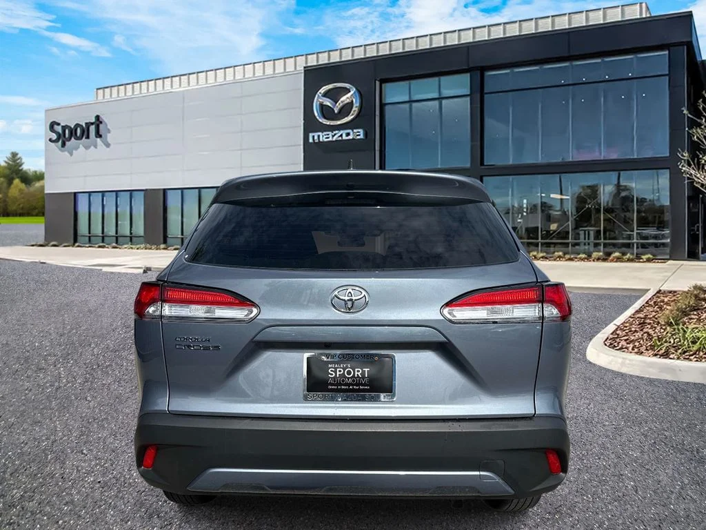 Used 2025  Toyota L image 4