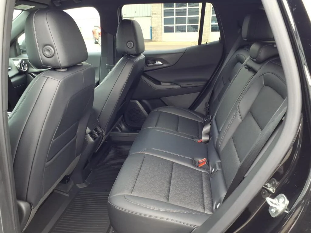 New 2026 Mosaic Black Metallic Chevrolet FWD LT image 6