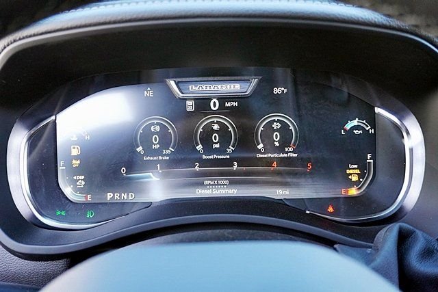 New 2026 Diamond Black Crystal Pearl-Coat Exterior Paint RAM Laramie image 42