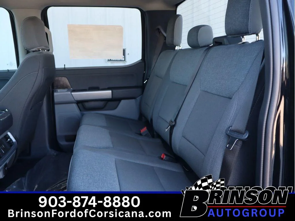 New 2025 Agate Black Metallic Ford XLT image 7