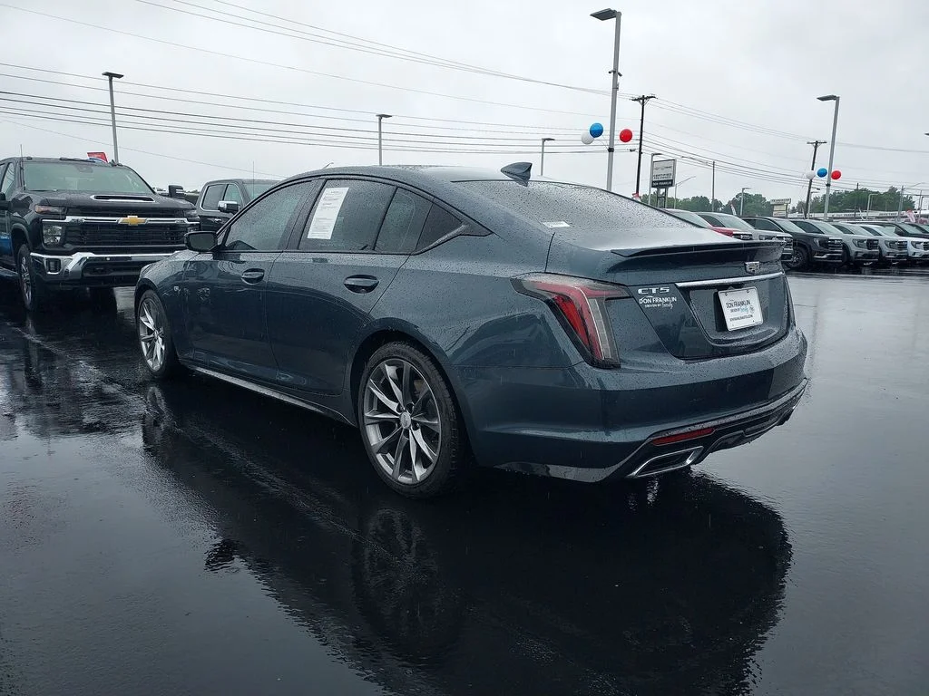 Used 2020 Gray Cadillac Sport image 6