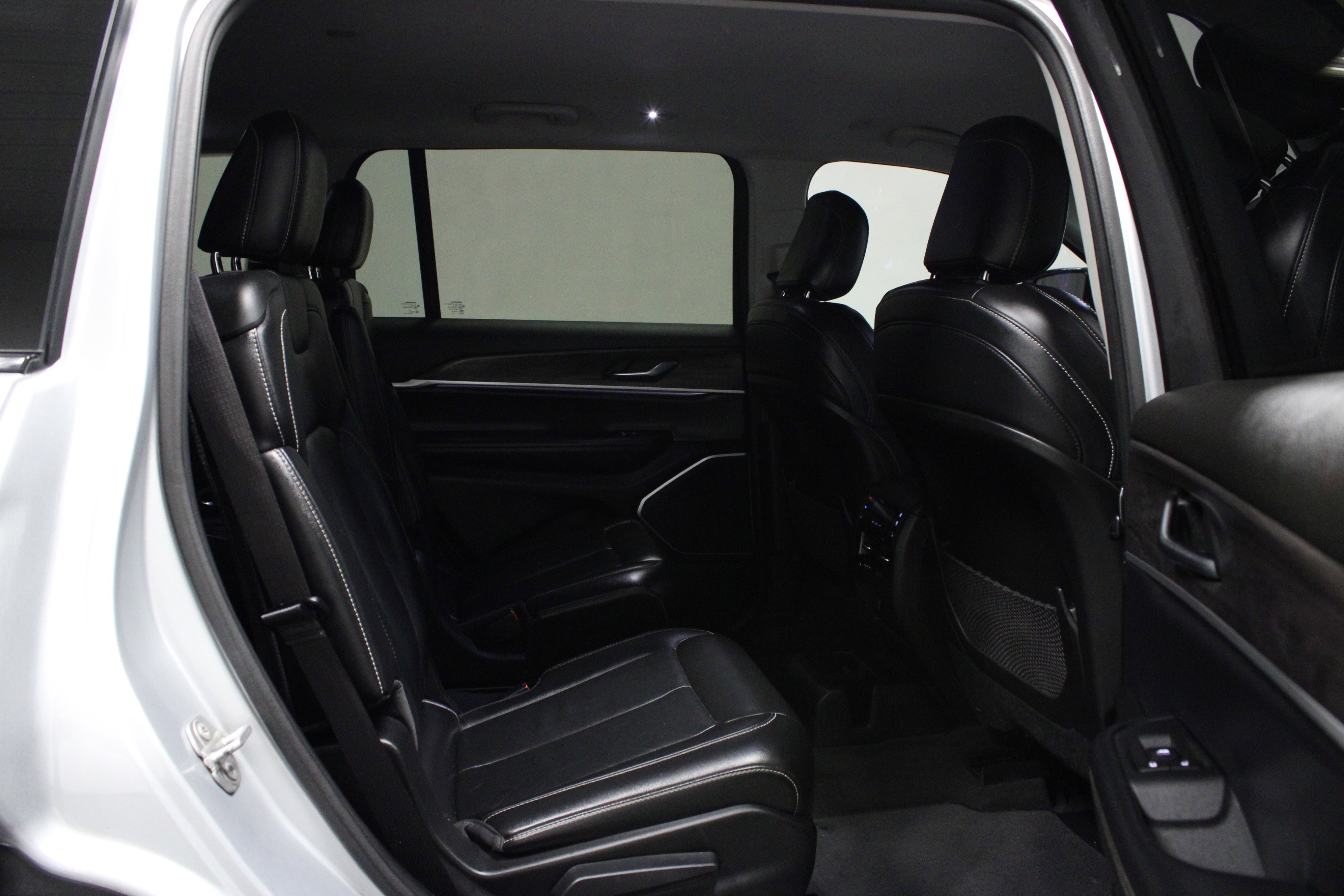 Used 2021 Silver Zynith Jeep Limited image 16