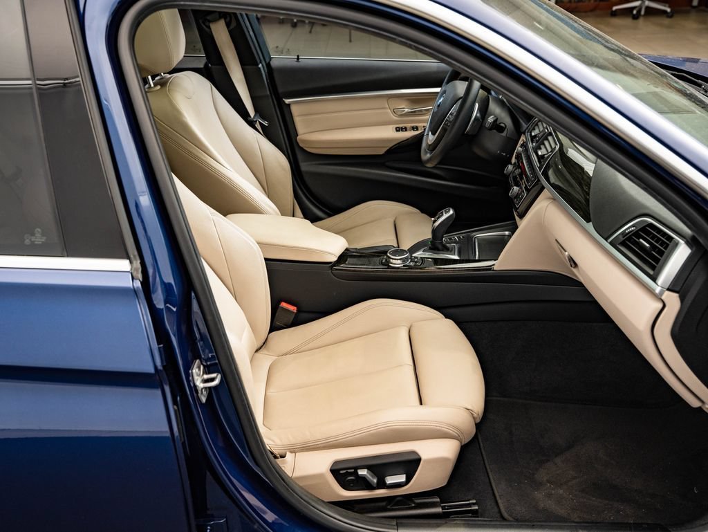 Used 2016 Mediterranean Blue Metallic BMW 328i xDrive image 25