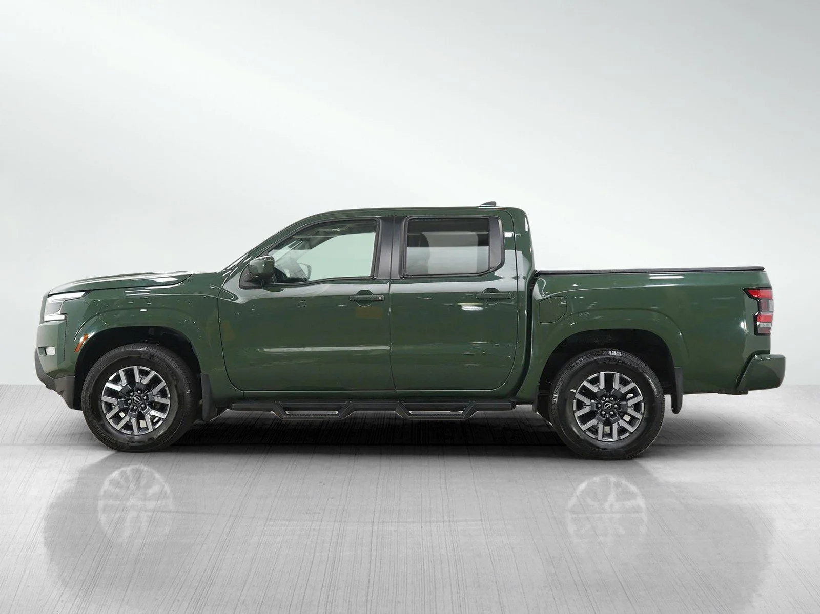 Used 2023 Nissan Frontier SV with VIN 1N6ED1EKXPN628409 for sale in Burnsville, Minnesota