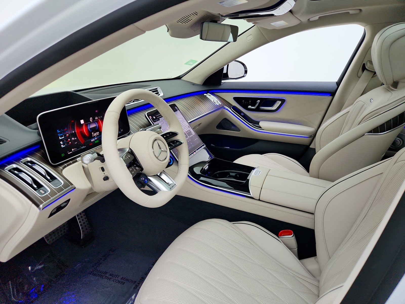 New 2026 MANUFAKTUR Moonlight White Metallic Mercedes-Benz AMG® S 63 E 4MATIC Sedan image 16