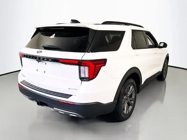 New 2026 Star White Metallic Tri-Coat Ford Active image 41