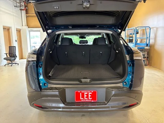 New 2026 Blue Nissan SL image 18
