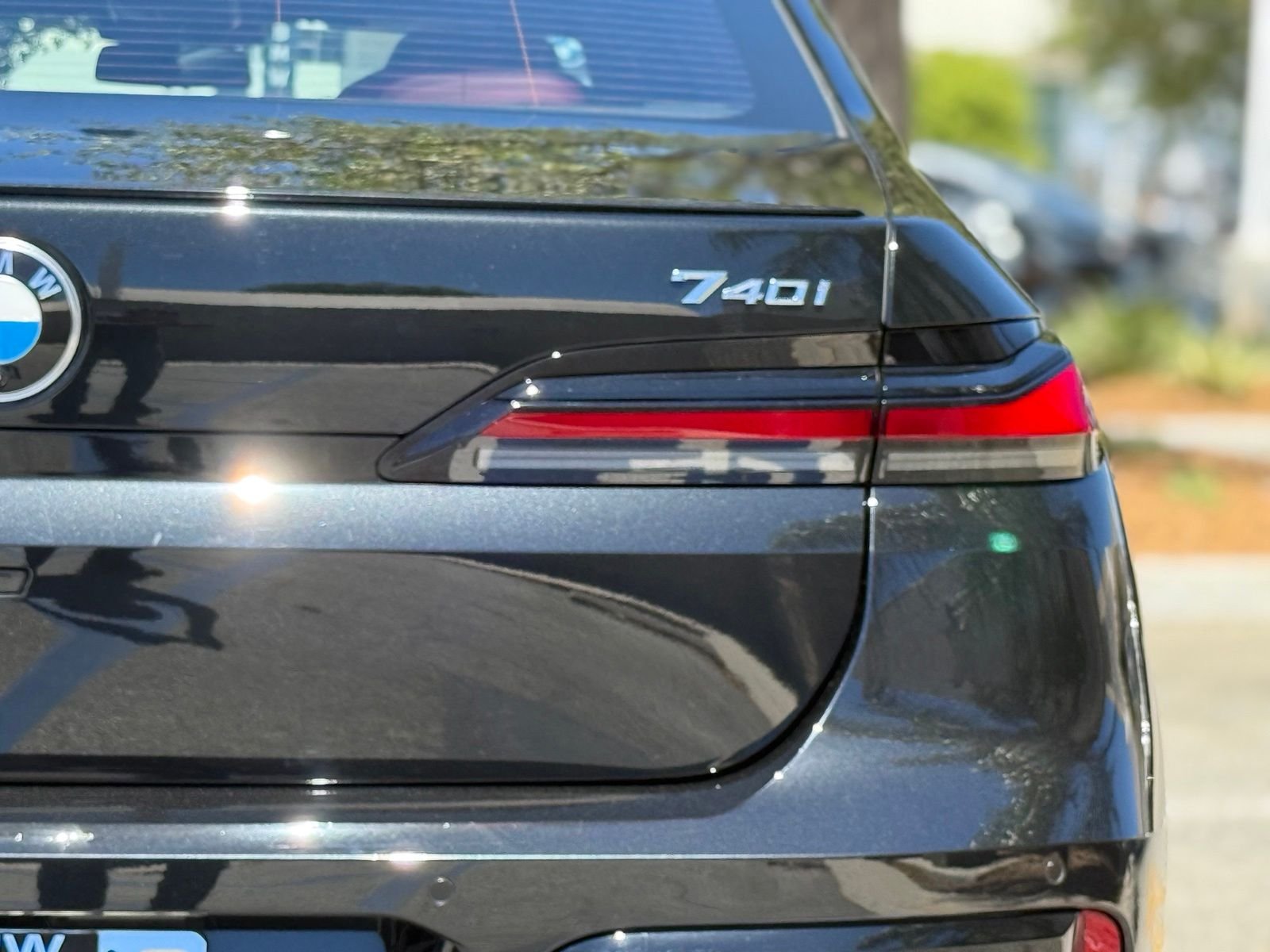 Used 2026 Black Sapphire Metallic BMW 740i image 14
