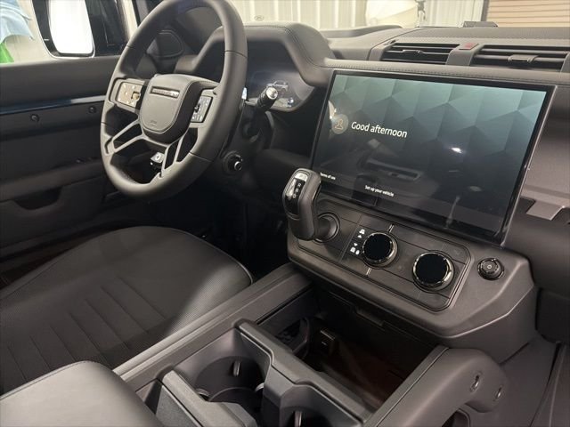New 2026 Sargasso Blue Land Rover OCTA image 24