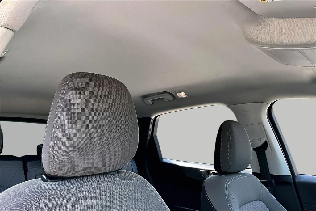 Certified Used 2022 White Ford SE image 27