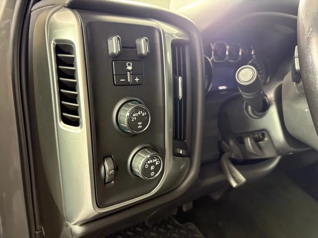 Used 2017 Pepperdust Metallic Chevrolet LT image 15