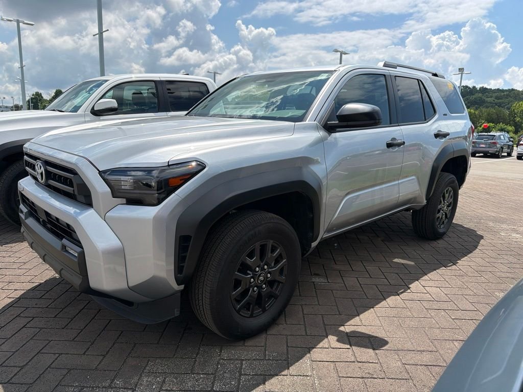 Used 2025  Toyota SR5 image 1