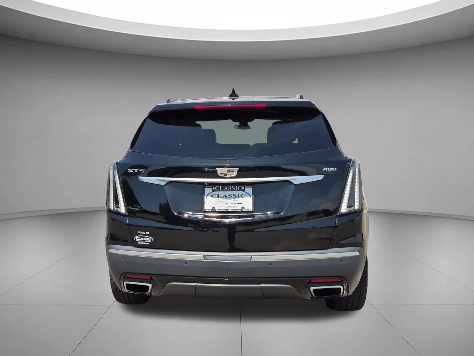 Used 2020 Stellar Black Metallic Cadillac Sport AWD image 4