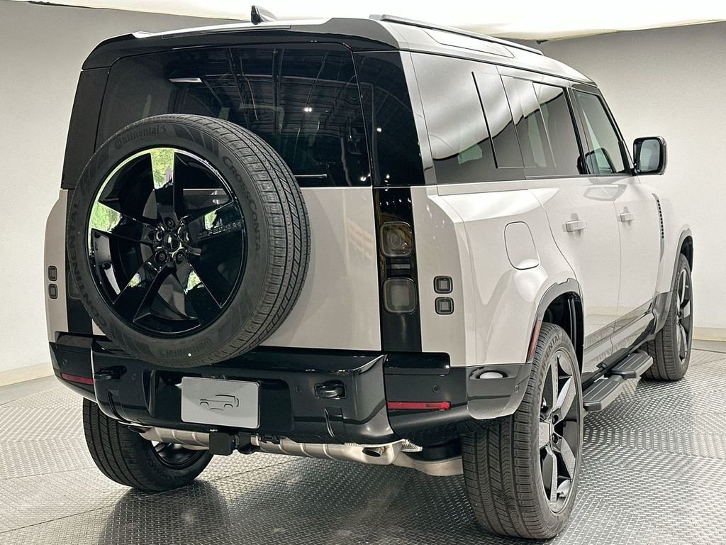 New 2026 Borasco Grey Land Rover X-Dynamic SE image 11