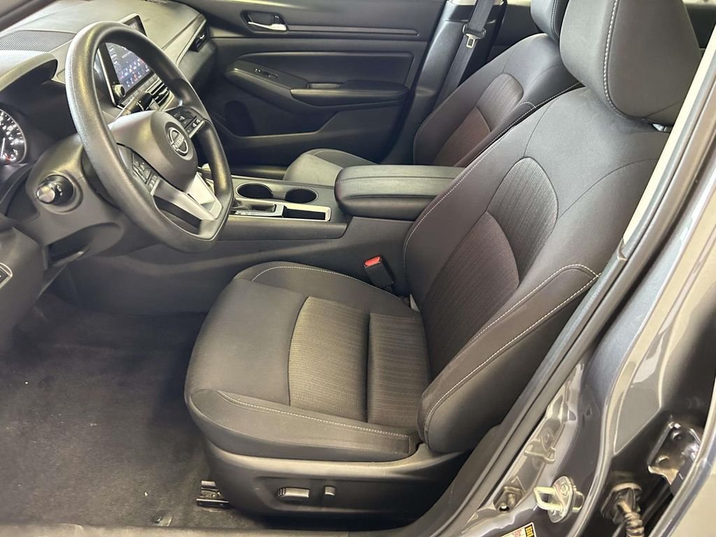 Used 2025 Gray Nissan 2.5 SV image 14
