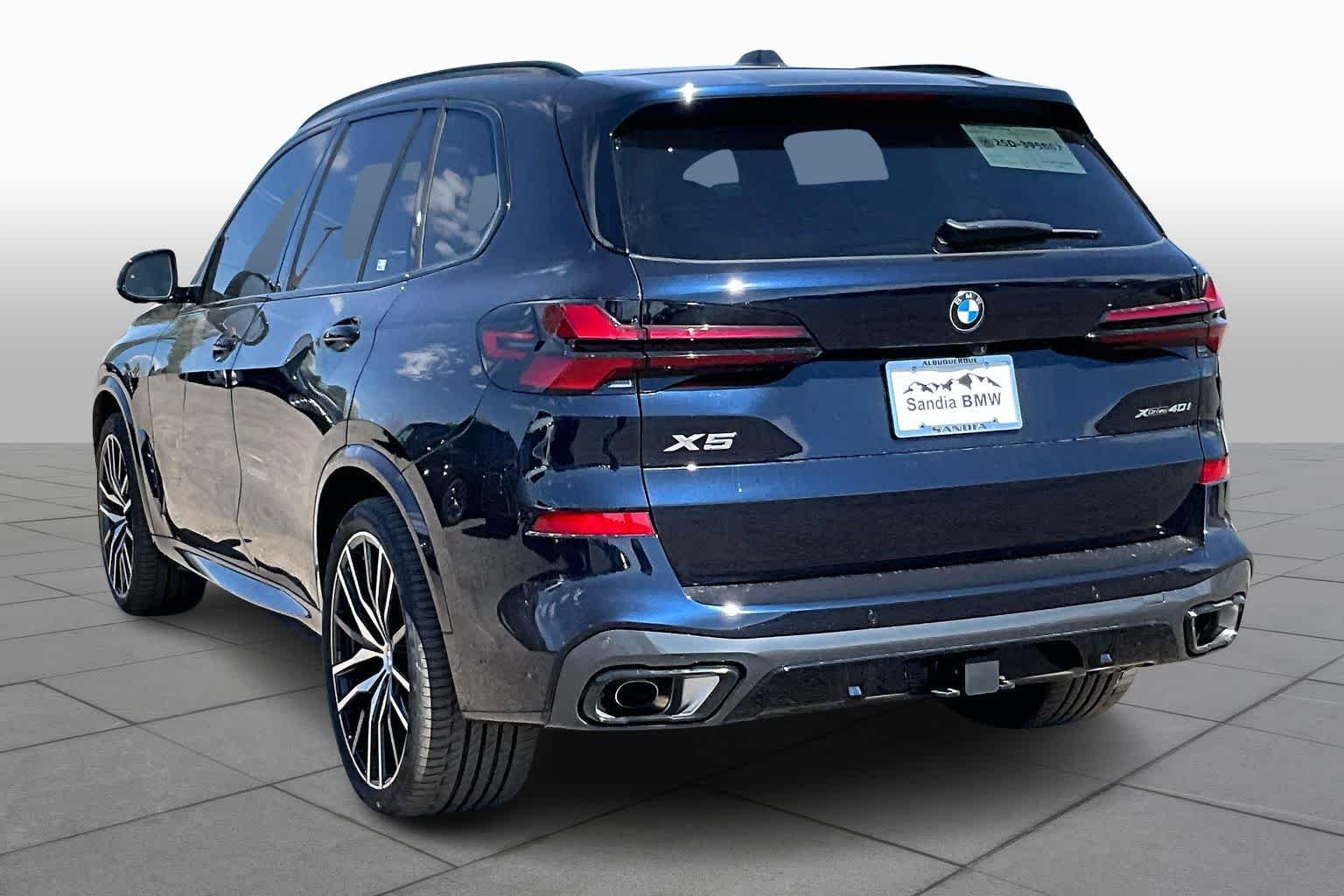 New 2026 Carbon Black Metallic BMW xDrive40i image 12