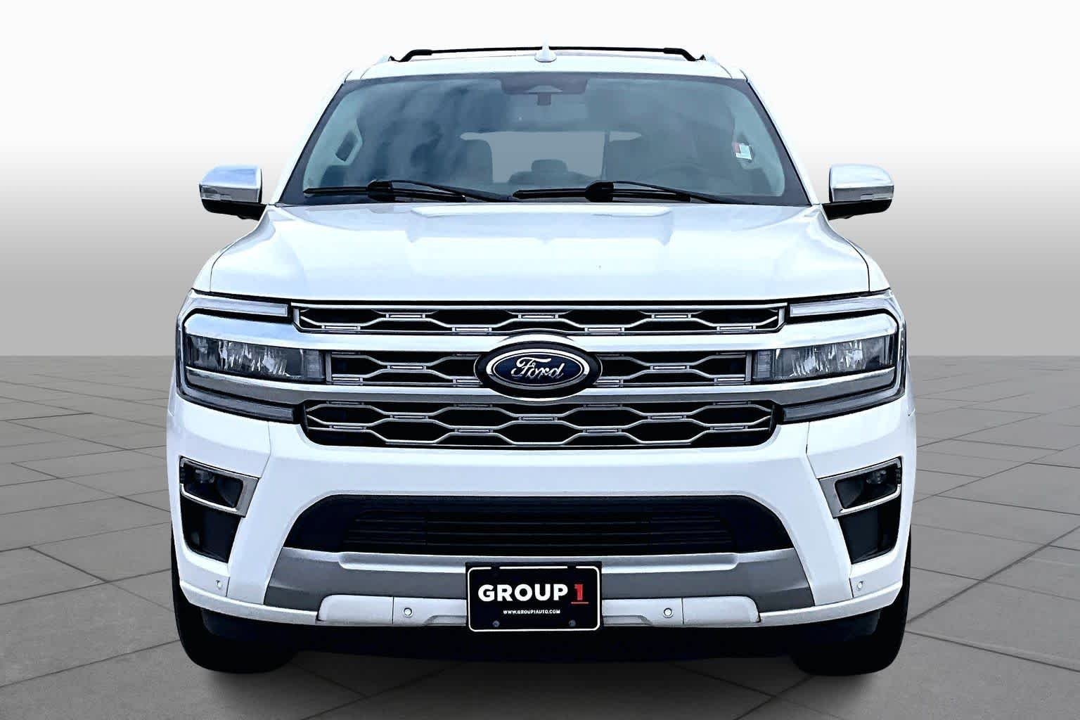 Used 2023 Star White Metallic Tri-Coat Ford Platinum image 8