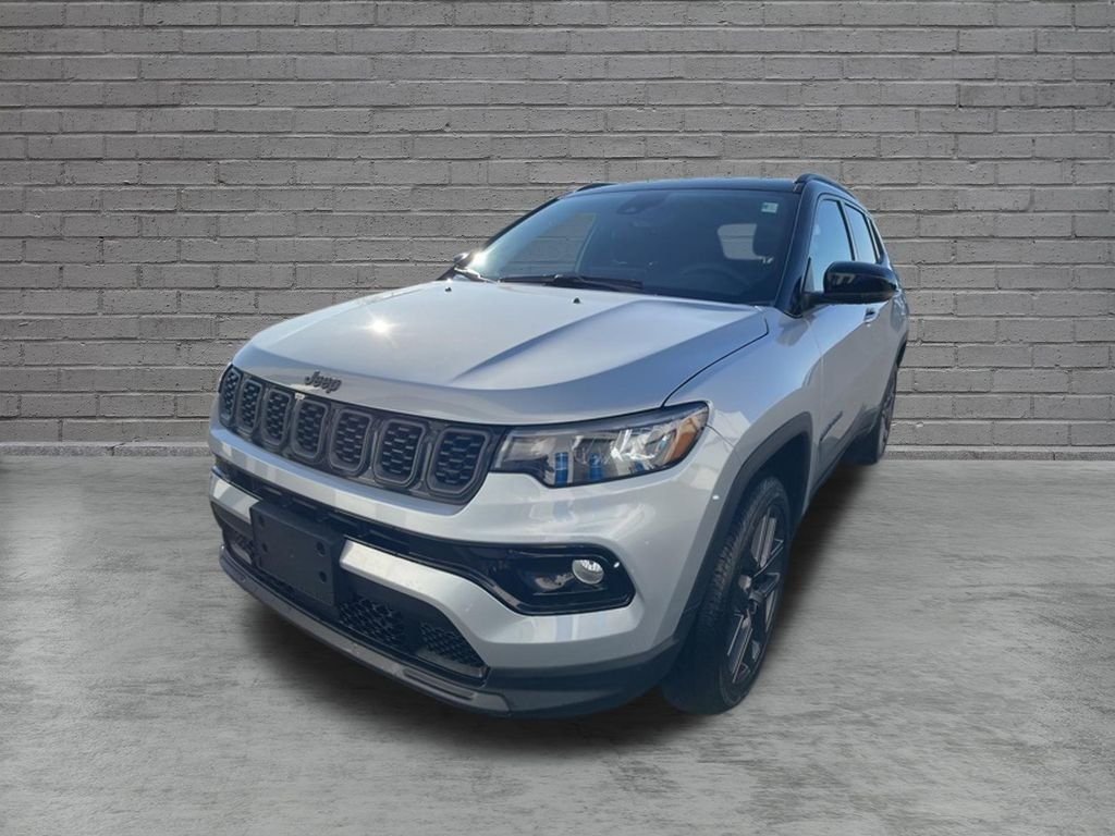 New 2026 Silver Zynith Metallic Clear-Coat Exterior Paint Jeep Limited image 4