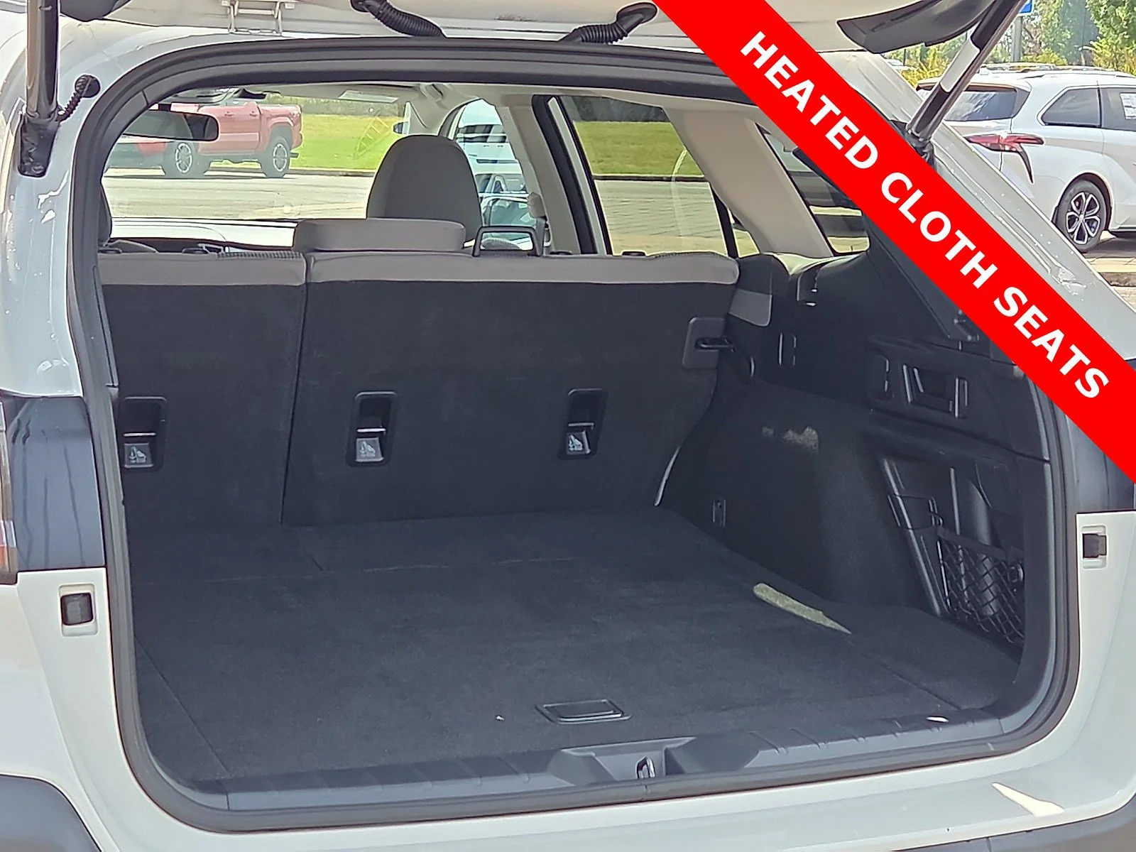 Used 2023 Crystal White Pearl Subaru Premium image 9