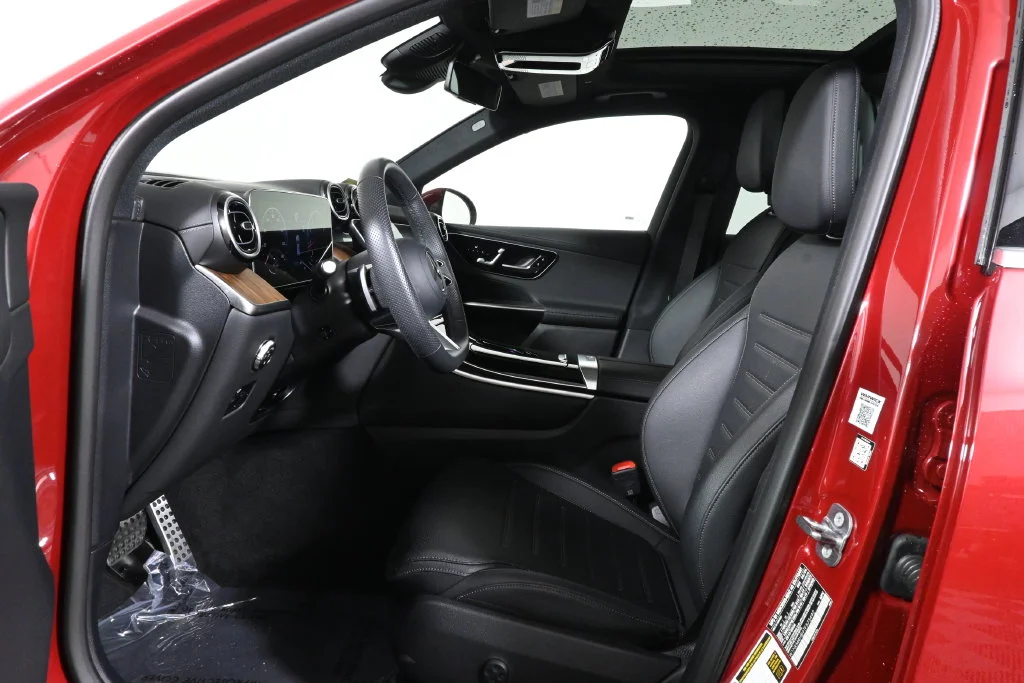 Certified Used 2026 Red Mercedes-Benz GLC 300 image 3