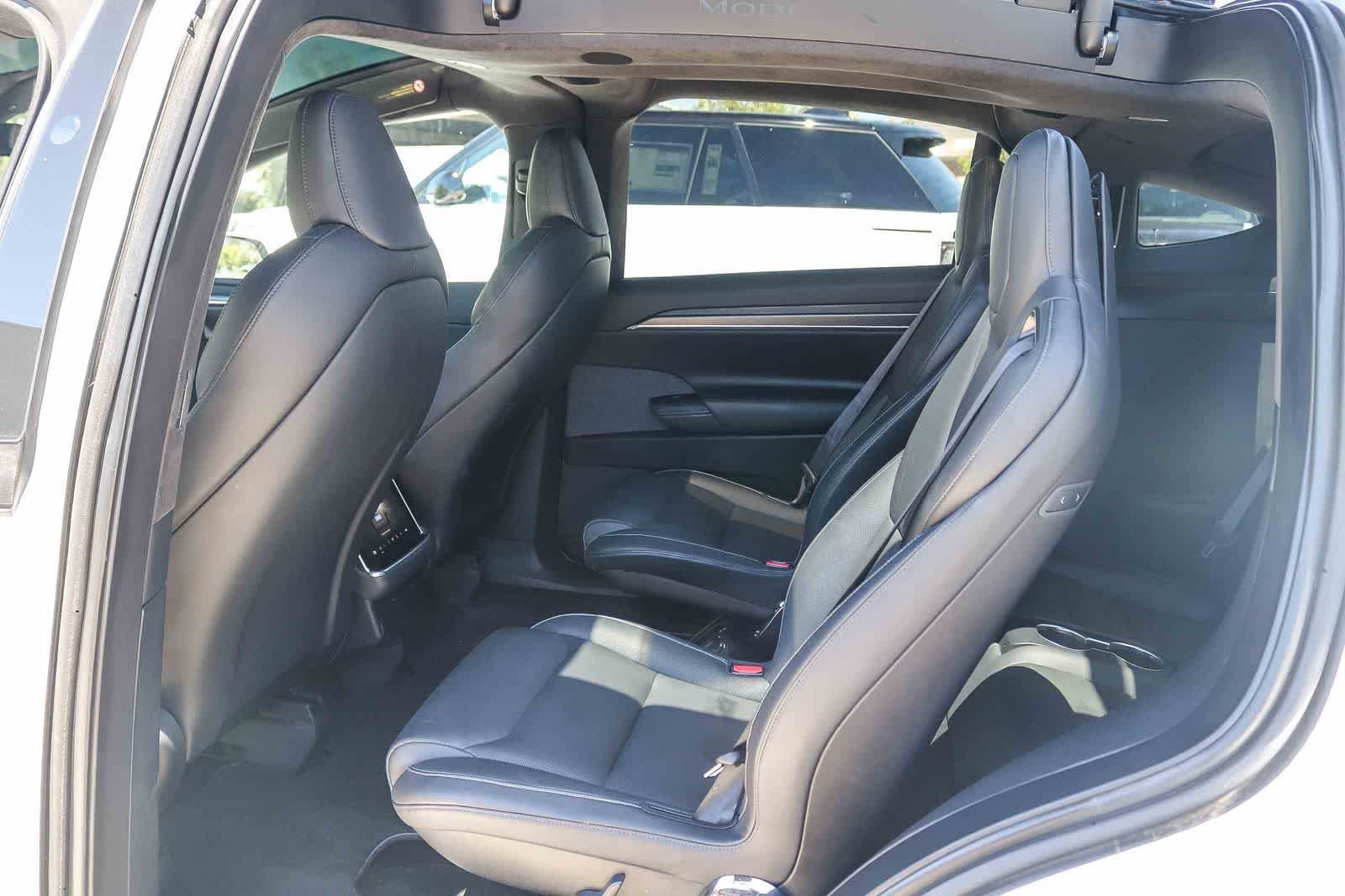 Used 2022 White Tesla Plaid image 16