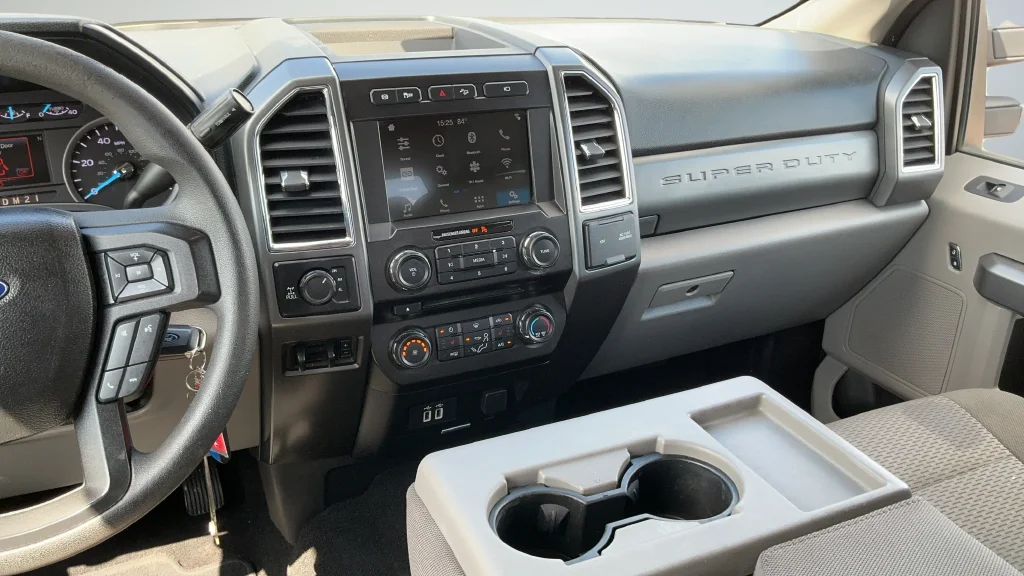 Used 2018 Blue Ford XLT image 8