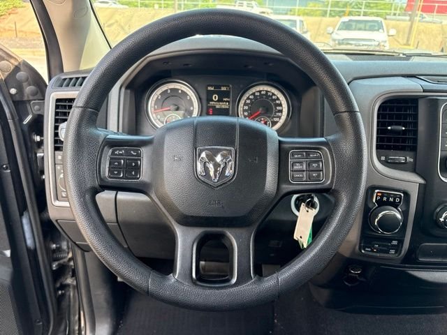 Used 2016 Brilliant Black Crystal Pearlcoat Ram Express image 10