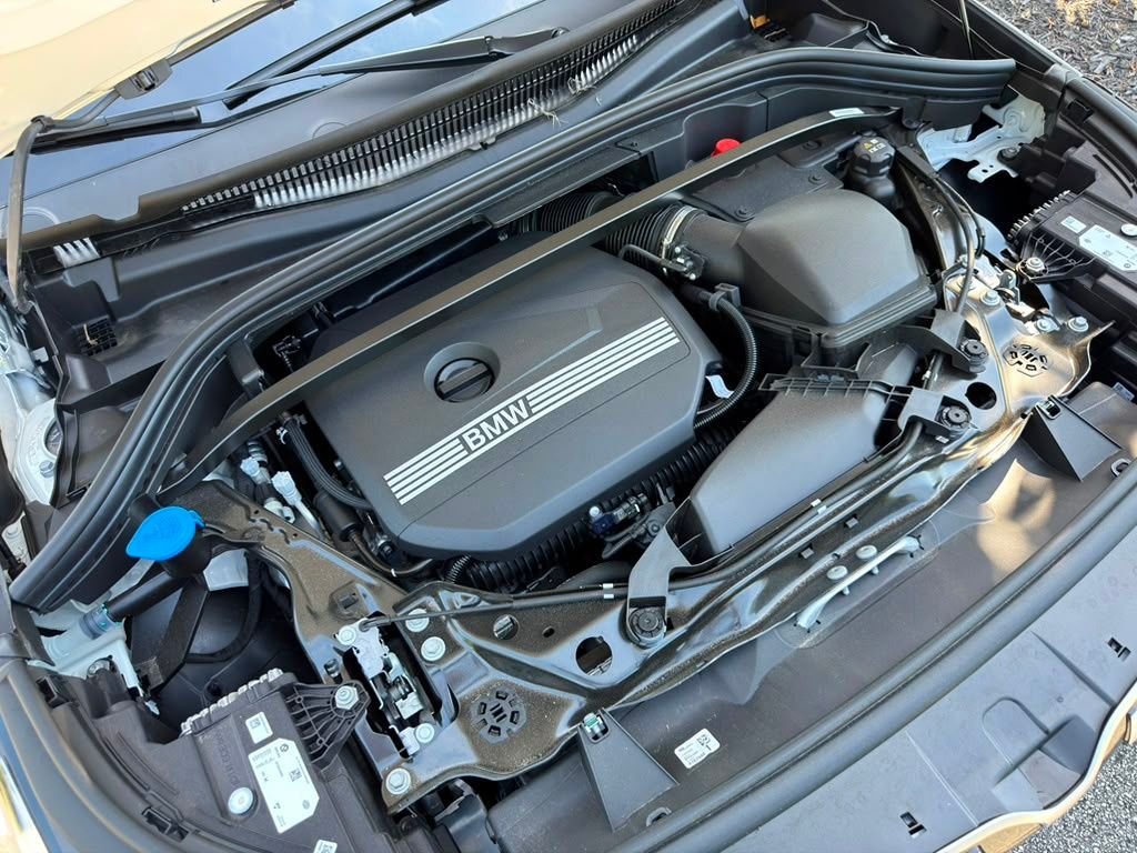Certified Used 2026 Alpine White BMW xDrive28i image 26