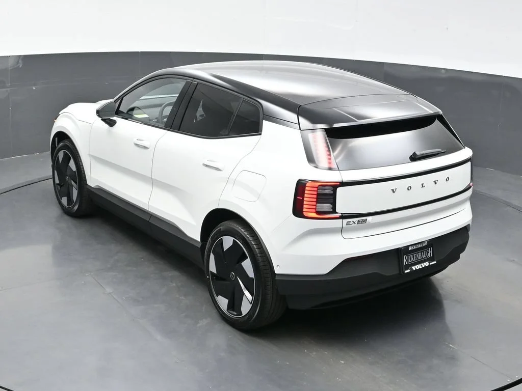 New 2026 Crystal White Volvo Twin Motor Performance Ultra image 45