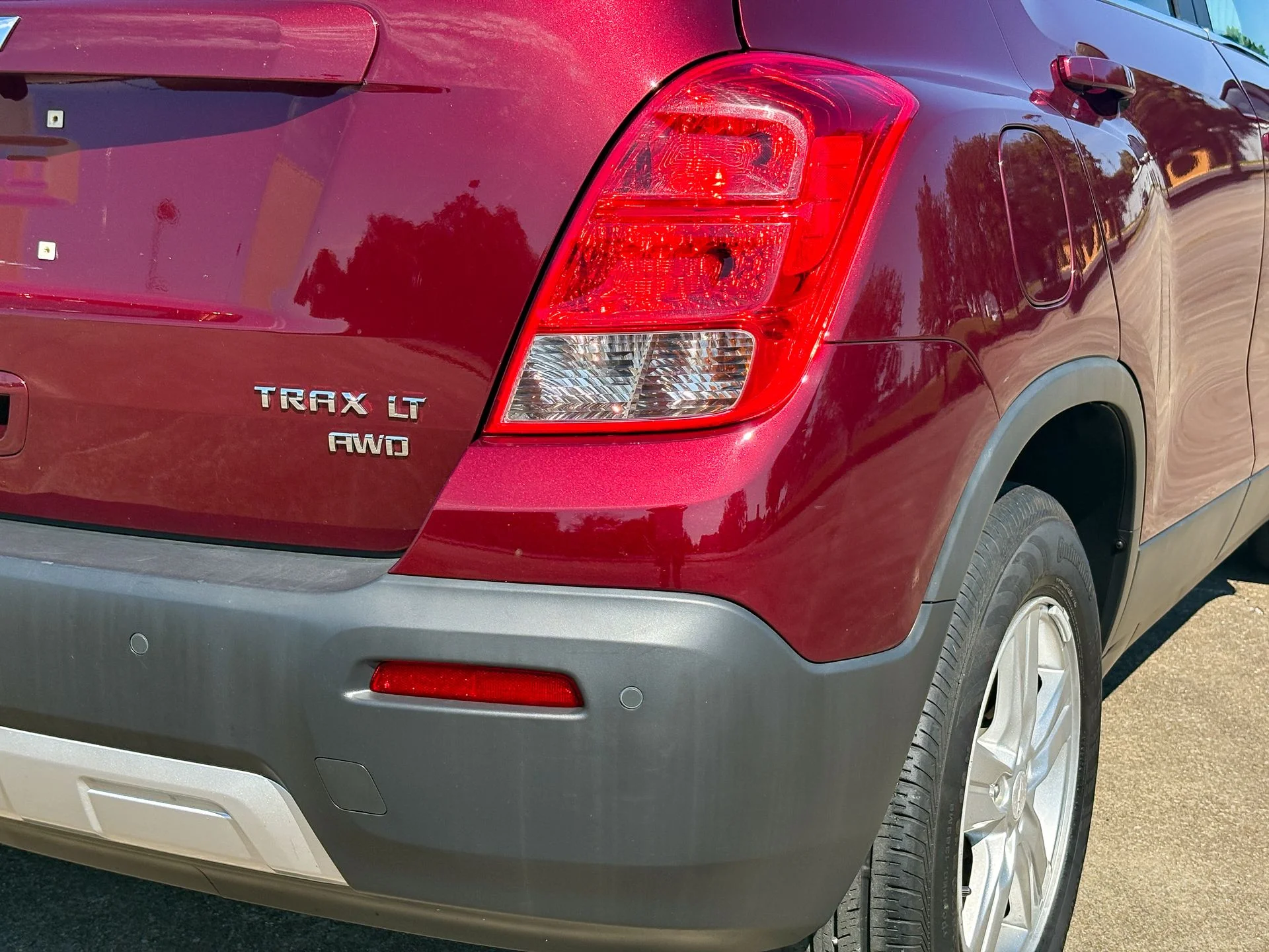 Used 2016 Red Chevrolet LT image 12