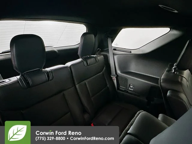 New 2026 Agate Black Metallic Ford ST-Line image 31