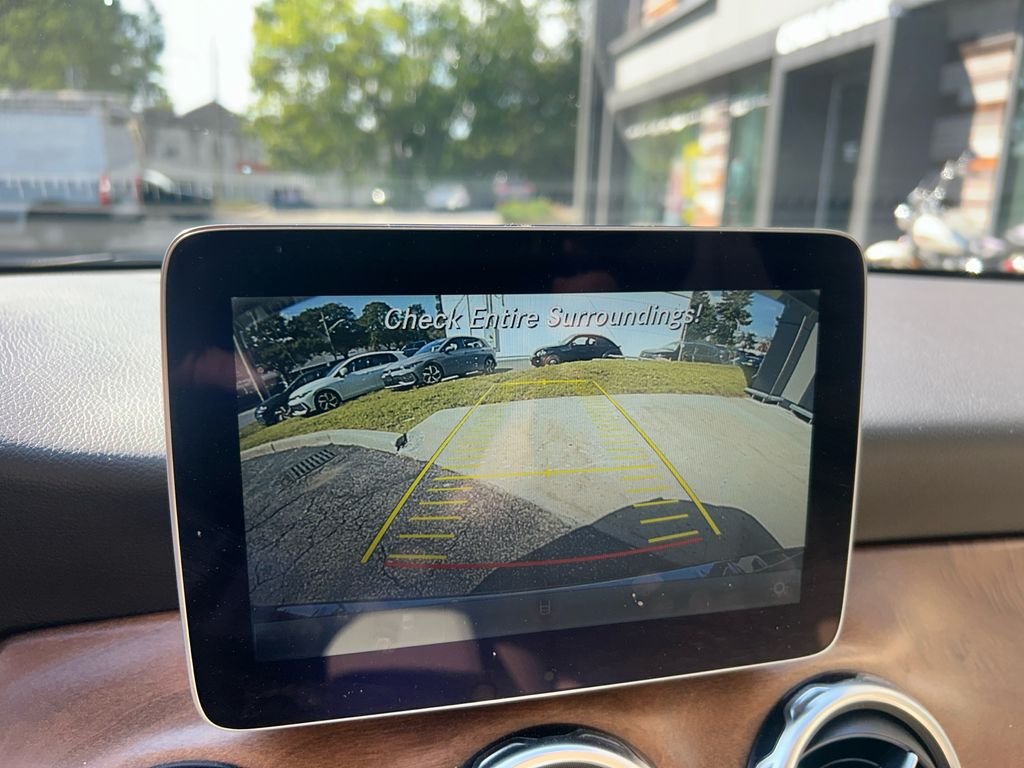 Used 2018 Black Mercedes-Benz GLA 250 image 15