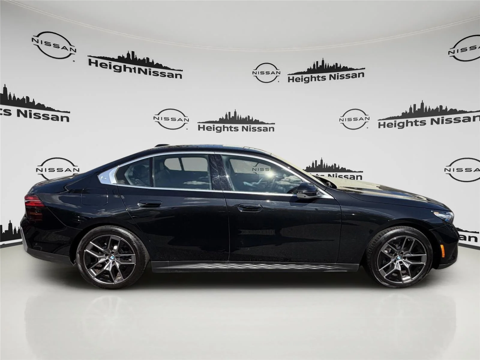 2026 BMW 5 Series 530i - Photo 6